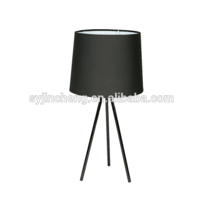 Tripod table lamp,fabric lampshade, with three metal legs,modern design